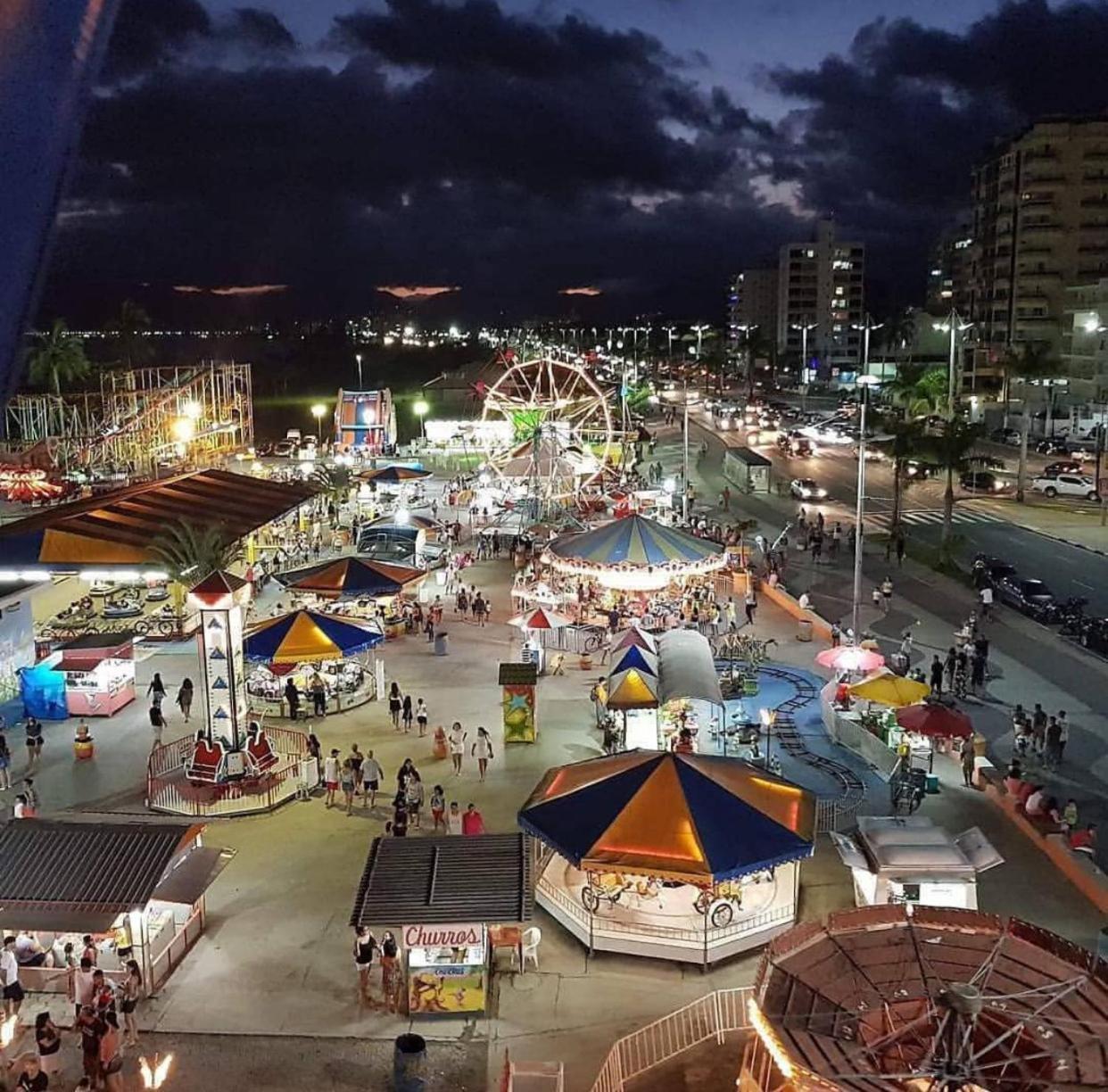 Suites Praia Martin De Sa كاراغواتاتوبا المظهر الخارجي الصورة